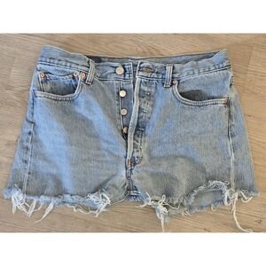 90s Vintage Levis Butterfly Stonewashed  Denim Cropped Shorts USA Size 33‎